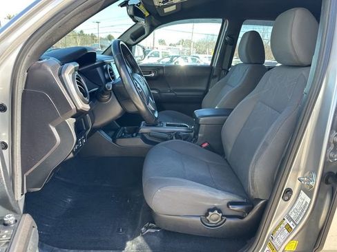 Used 2017 Toyota Tacoma TRD Off-Road w/ Tow Package (A/T) AWD/4WD image 16