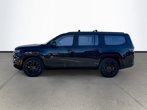 Used 2022 Jeep Grand Wagoneer Series II image 4