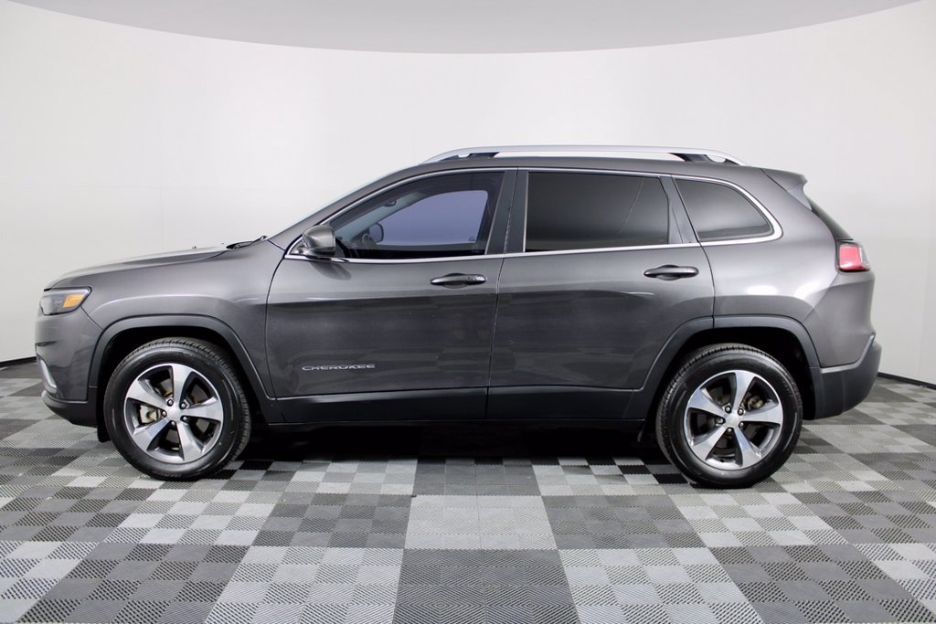 Used 2019 Jeep Cherokee Limited AWD/4WD image 5