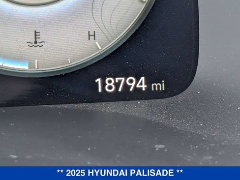 Used 2025 Hyundai Palisade Calligraphy AWD/4WD image 25