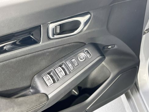 Used 2022 Honda Civic EX image 17