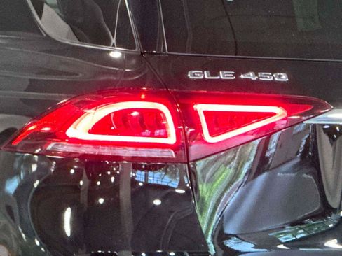 Certified 2023 Mercedes-Benz GLE 450 4MATIC image 8