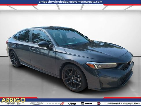 Used 2025 Honda Civic Sport image 1