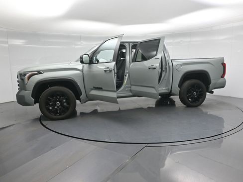 Used 2024 Toyota Tundra Limited image 36