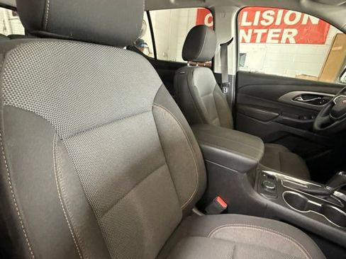 Used 2020 Chevrolet Traverse LS w/ LPO, Floor Liner Package FWD image 27