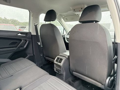 Used 2022 Volkswagen Tiguan S FWD image 16