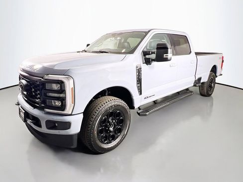 New 2026 Ford F350 Lariat w/ Black Appearance Package image 5