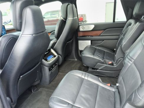 Used 2022 Lincoln Navigator L Reserve AWD/4WD image 18