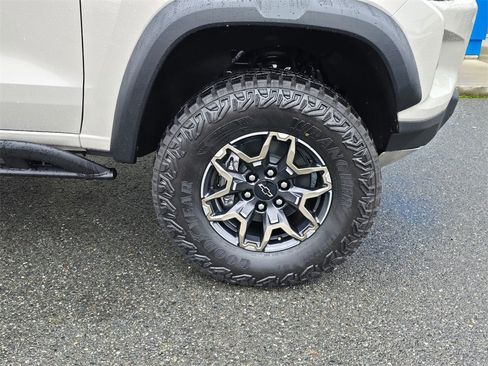New 2026 Chevrolet Colorado ZR2 w/ Technology Package image 9