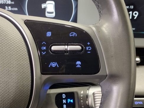 Used 2023 Hyundai Ioniq 5 SE image 29