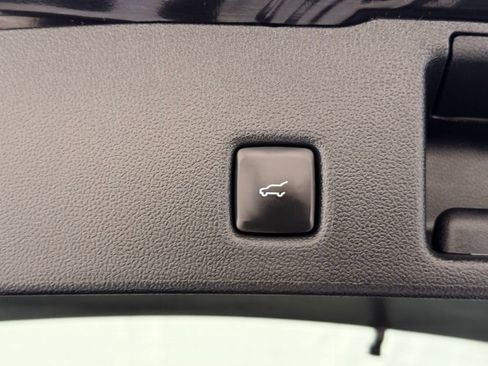 Certified 2024 Ford Escape Platinum image 5