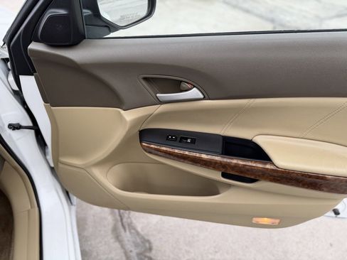 Used 2009 Honda Accord EX-L image 8