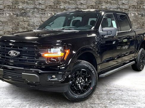 New 2025 Ford F150 XLT w/ Equipment Group 302A MID image 2