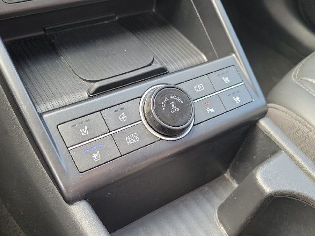 Used 2024 Hyundai Kona Limited AWD/4WD image 35