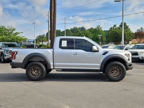 Used 2019 Ford F150 Raptor w/ Equipment Group 802A Luxury AWD/4WD image 8