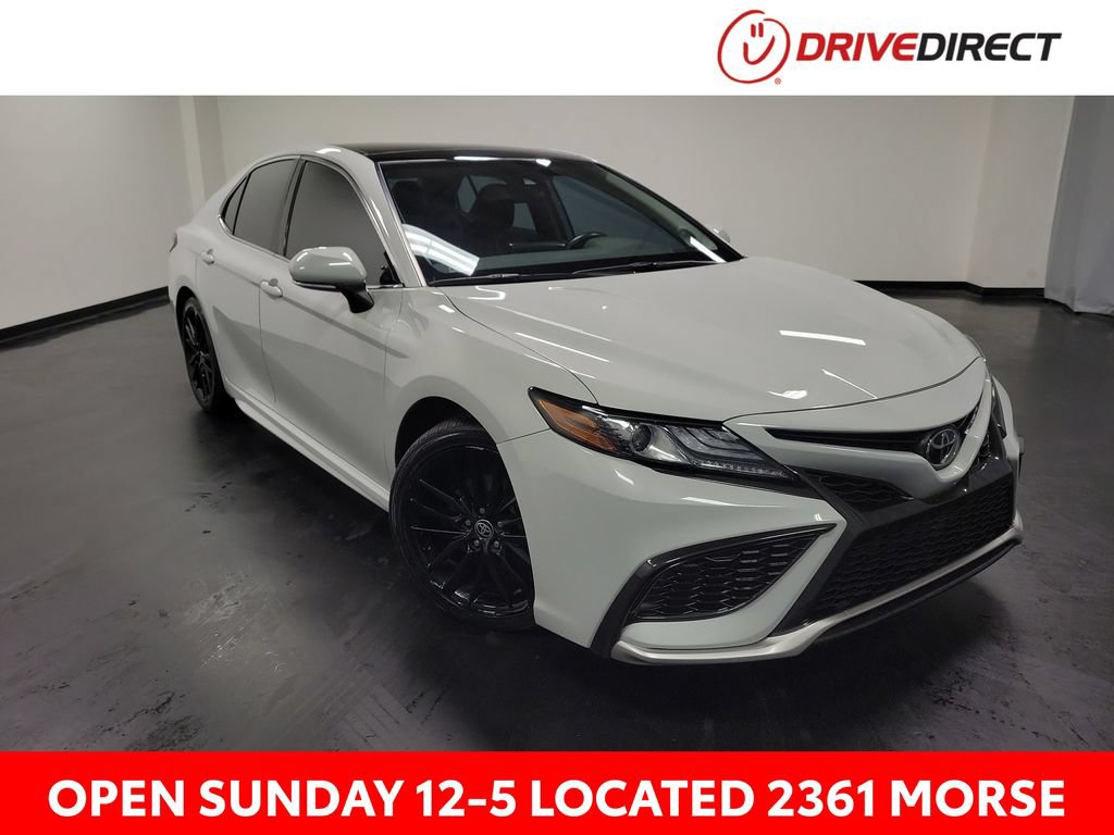 Used 2023 Toyota Camry XSE w/ Navigation Package FWD image 1