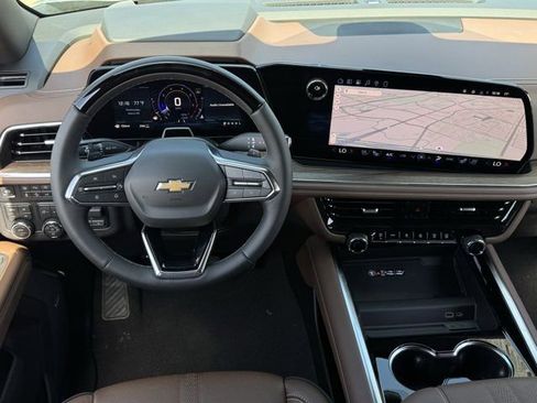 New 2026 Chevrolet Suburban High Country AWD/4WD image 11