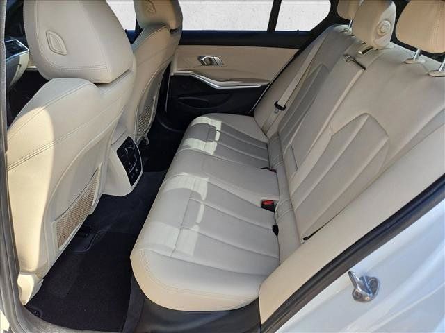 Used 2020 BMW 330i Sedan w/ Convenience Package RWD image 20