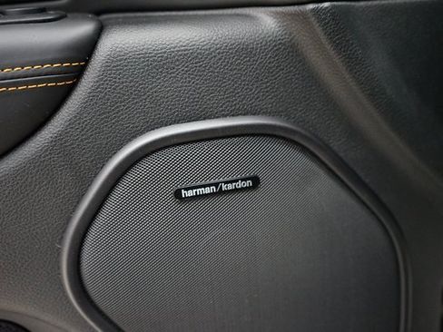 Used 2023 Dodge Durango R/T w/ Hemi Orange Plus Package image 29