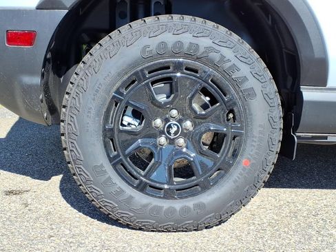 New 2026 Ford Bronco Sport Outer Banks w/ Sasquatch Outer Banks Package AWD/4WD image 8