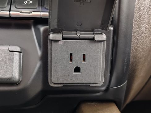 Used 2021 Chevrolet Silverado 2500 LTZ w/ LTZ Premium Package image 49