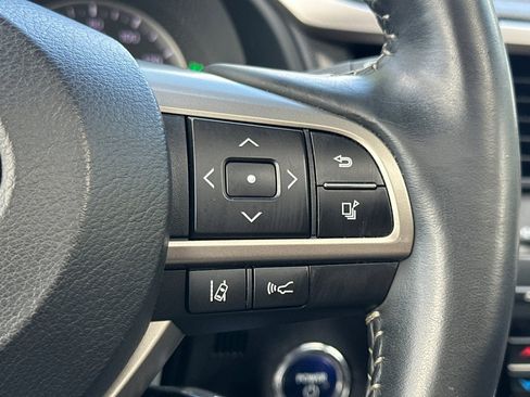 Used 2017 Lexus RX 450h AWD image 32