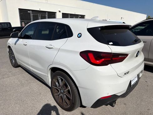 Used 2023 BMW X2 sDrive28i w/ Edition Goldplay FWD image 3