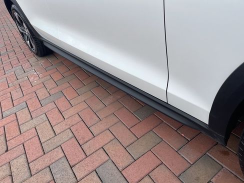 Used 2025 Volvo V60 B5 Cross Country Plus image 7