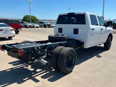 New 2026 RAM 3500 Tradesman AWD/4WD image 5