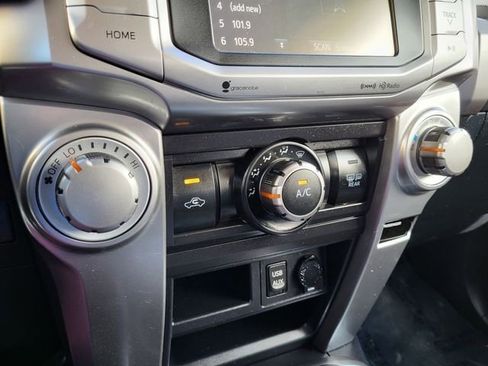 Used 2016 Toyota 4Runner SR5 image 22