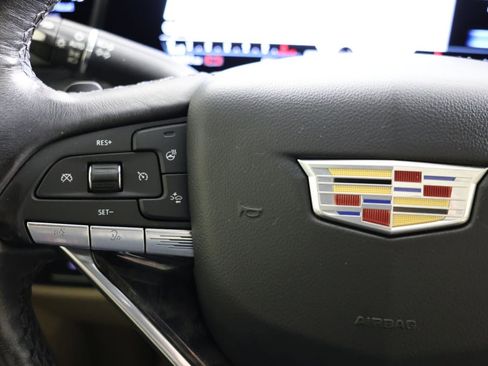 Used 2022 Cadillac Escalade ESV Premium Luxury w/ Performance Package image 29