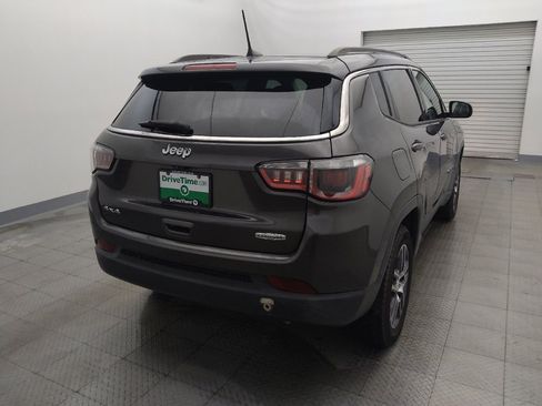 Used 2018 Jeep Compass Latitude w/ Popular Equipment Group AWD/4WD image 7