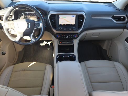Used 2022 GMC Acadia Denali w/ Denali Ultimate Package FWD image 11