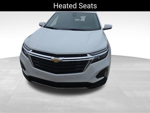 Used 2024 Chevrolet Equinox LT w/ LPO, Floor Liner Package FWD image 9