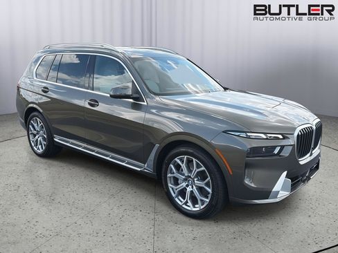 Used 2027 BMW X7 xDrive40i AWD/4WD image 8