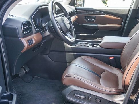 Used 2023 Honda Pilot Elite image 18