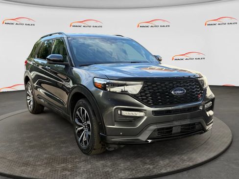 Used 2020 Ford Explorer ST w/ Premium Technology Package AWD/4WD image 5