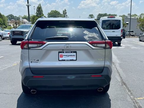 Used 2025 Toyota RAV4 XLE FWD image 6
