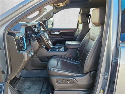 Used 2024 GMC Sierra 2500 Denali w/ Technology Package image 15