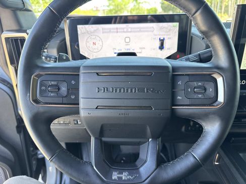 Used 2025 GMC Hummer EV 3X w/ Extreme Off-Road Package AWD/4WD image 32