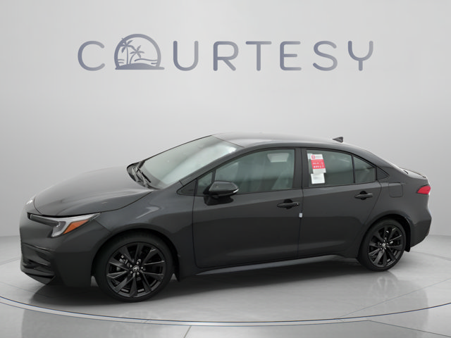 Used 2026 Toyota Corolla SE FWD image 3