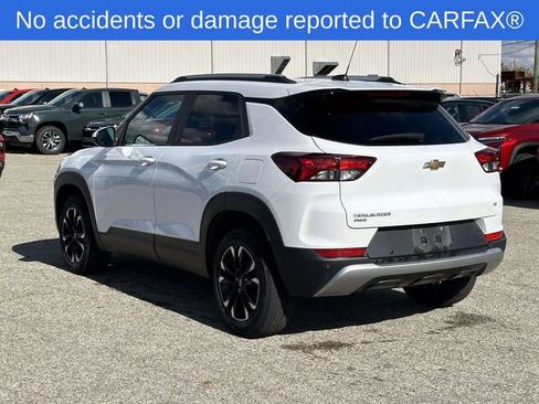 Used 2023 Chevrolet TrailBlazer LT w/ Convenience Package image 3