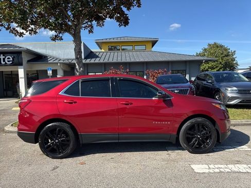 Used 2020 Chevrolet Equinox LT w/ Sport Edition image 8