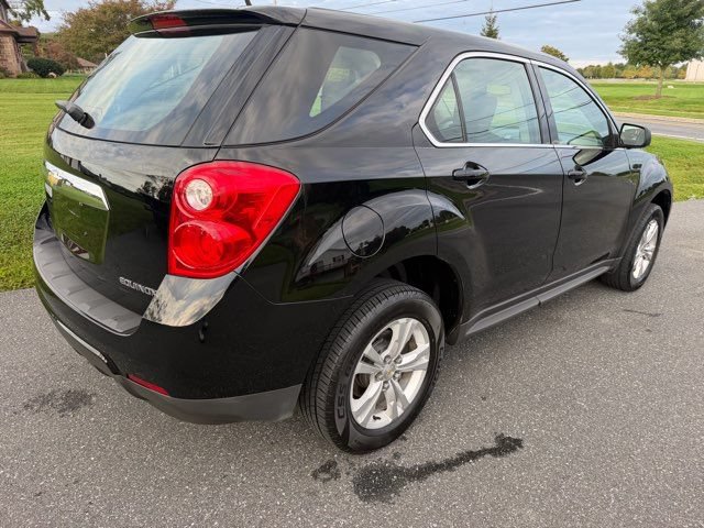 Used 2011 Chevrolet Equinox LS AWD/4WD image 8