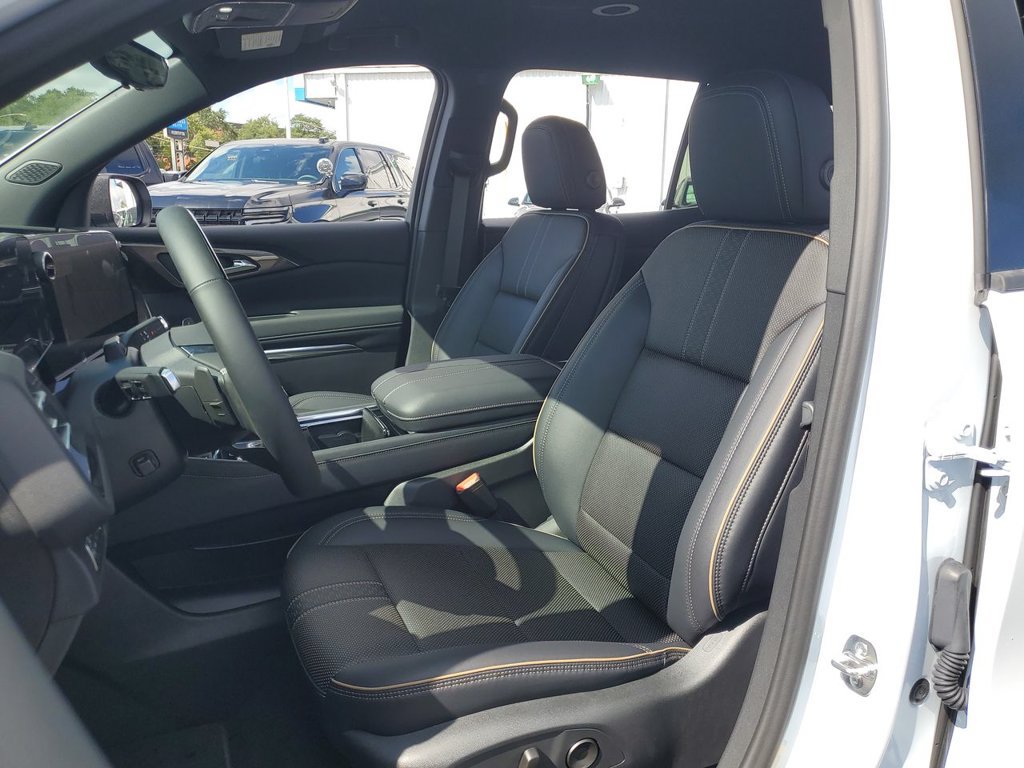 New 2026 Chevrolet Traverse High Country AWD/4WD image 25