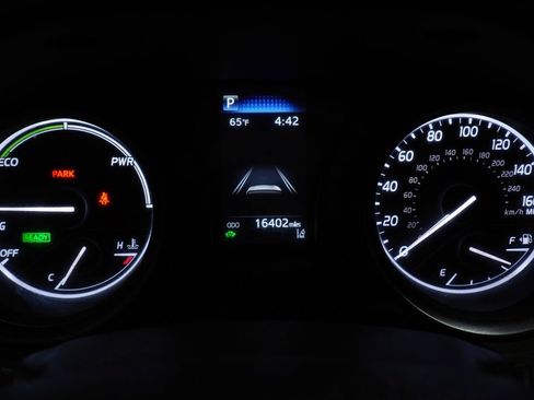 Used 2024 Toyota Camry SE FWD image 23