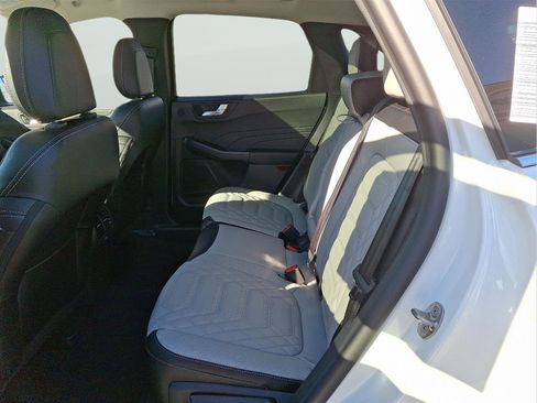 New 2024 Ford Escape SE w/ PHEV Premium Package FWD image 7