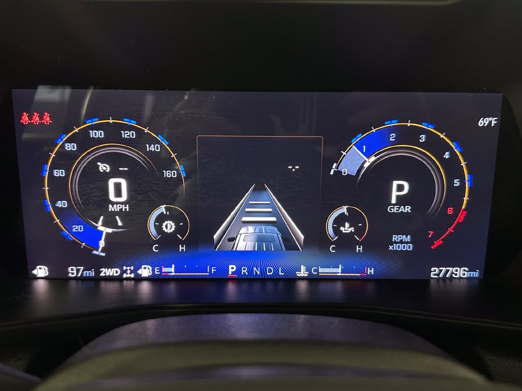 Used 2024 Chevrolet Colorado Trail Boss w/ Advanced Trailering Package AWD/4WD image 15
