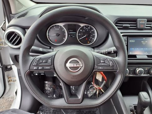 Used 2025 Nissan Versa S w/ Trunk Package image 12