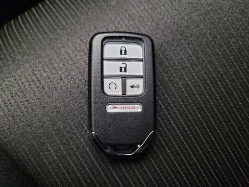 Used 2019 Honda Accord LX image 32